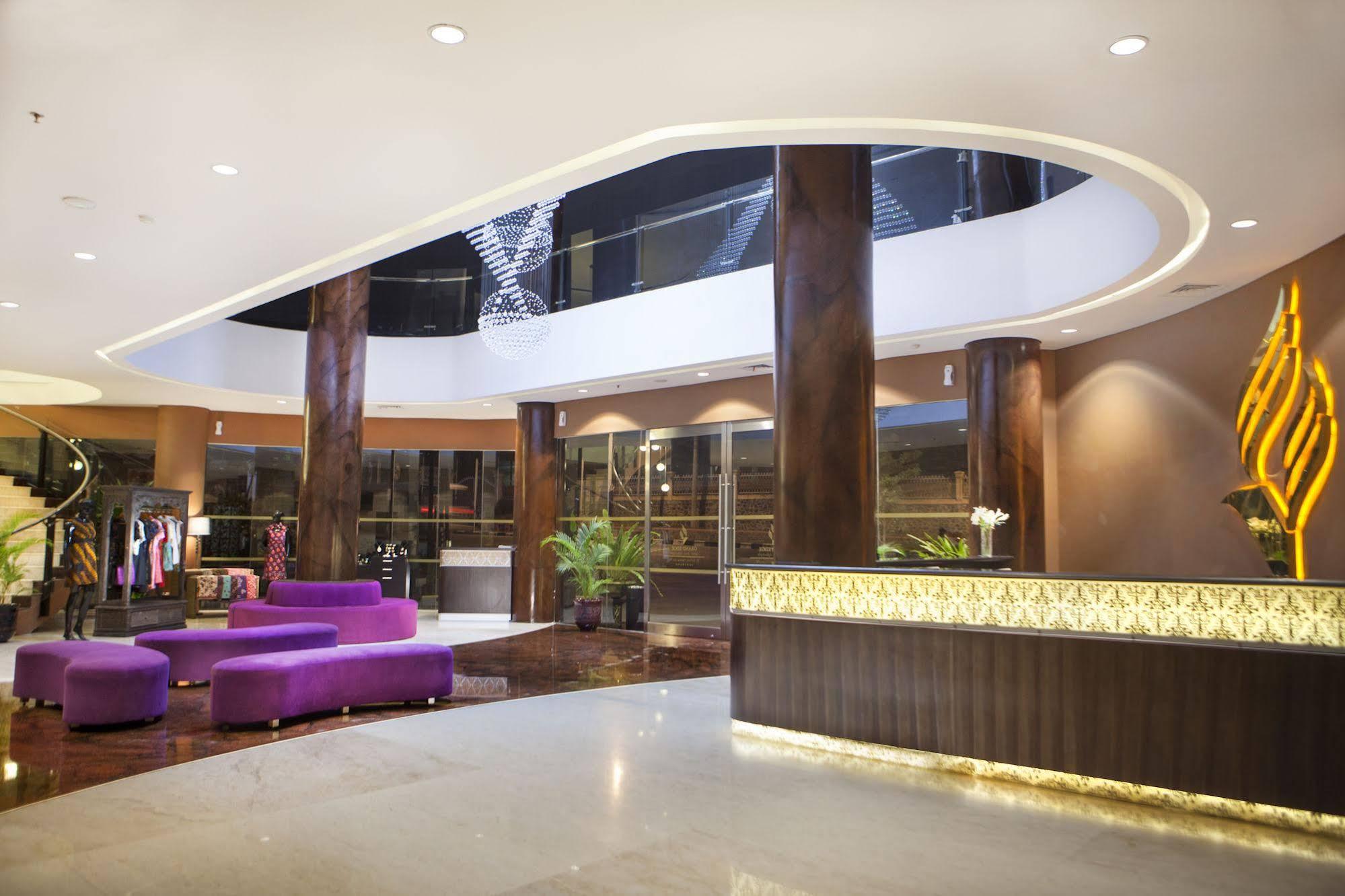 Hotel Grand Edge 4*
