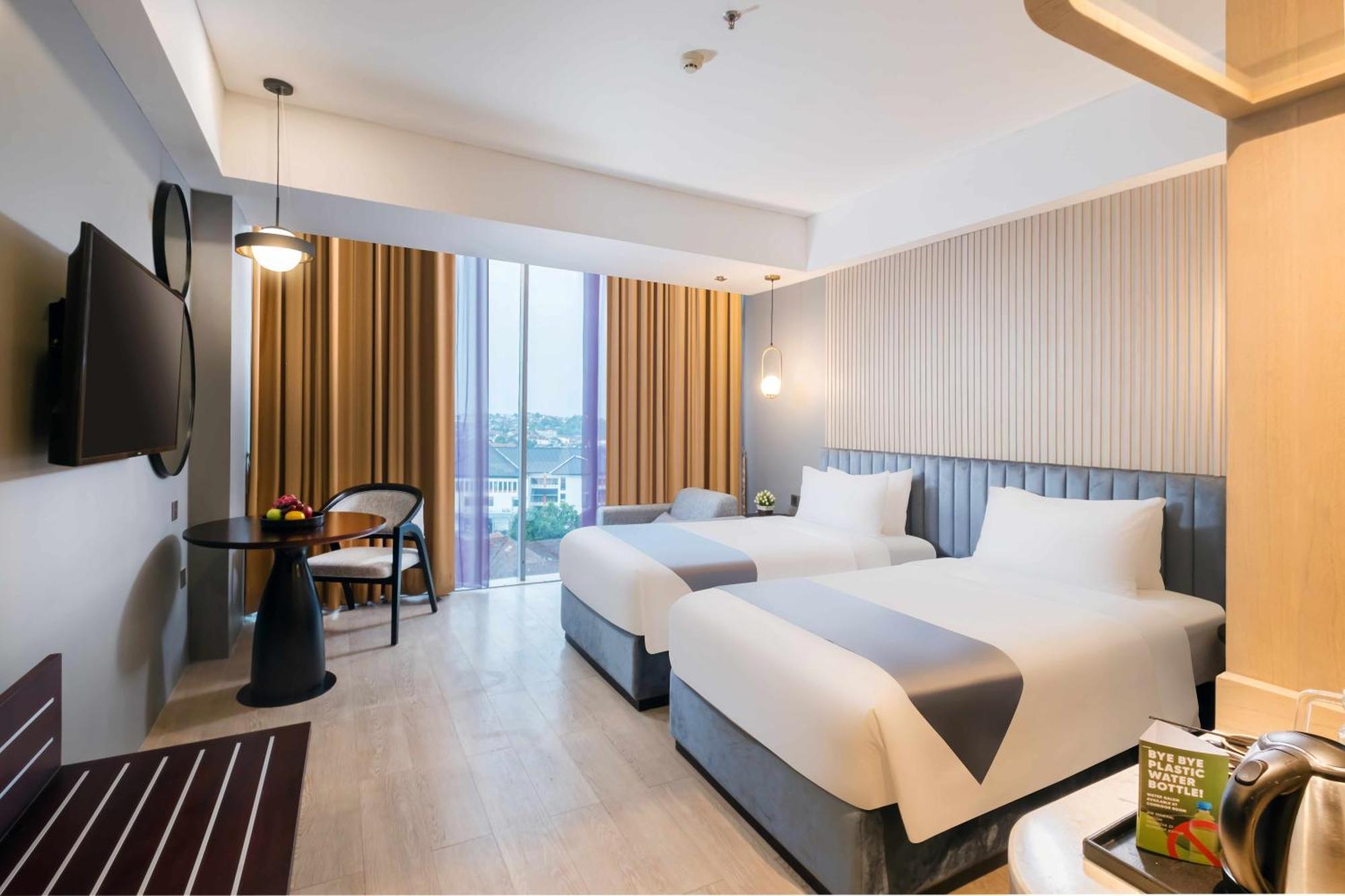 Hotel Grand Edge Semarang