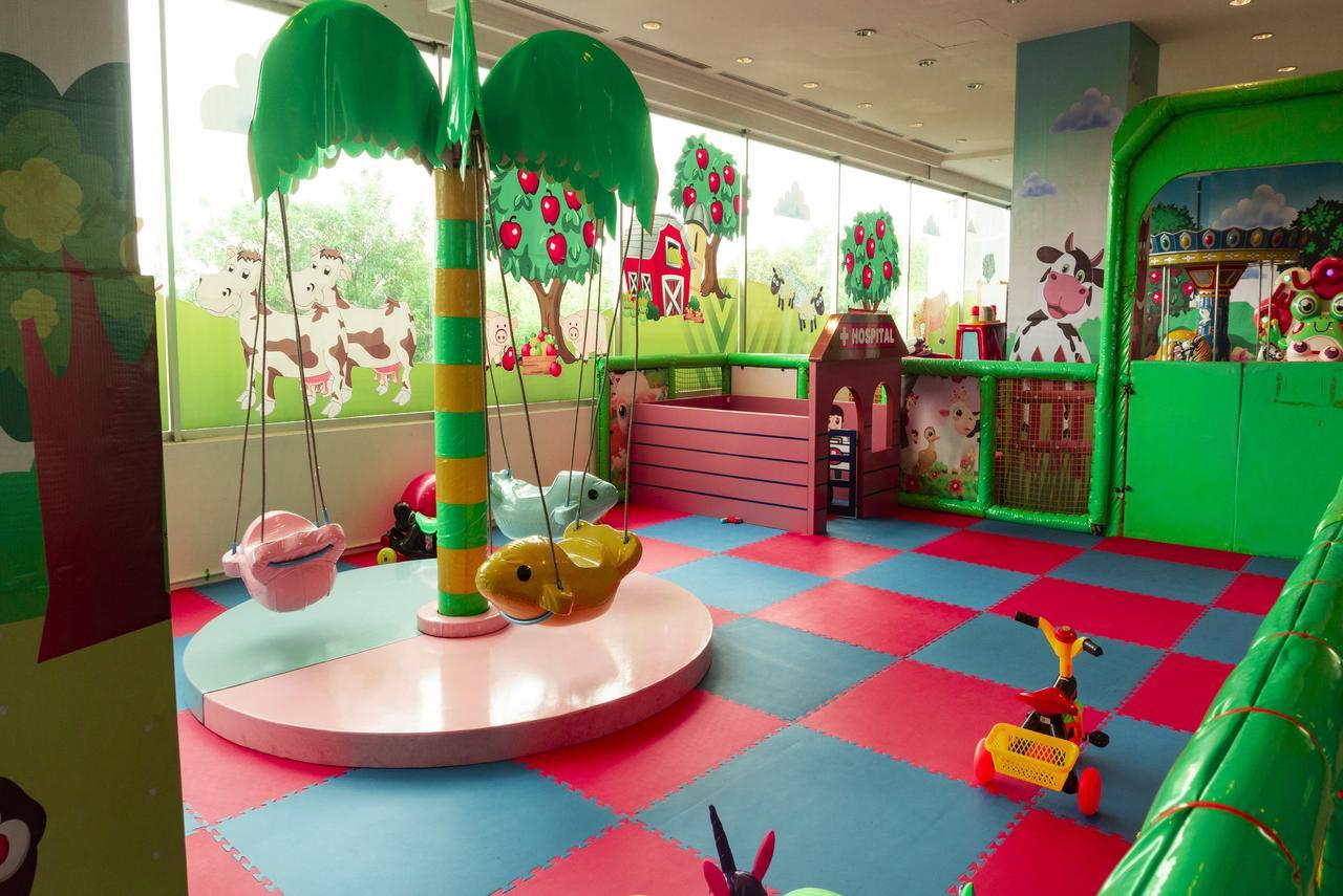 Grand Edge Hotel 4*