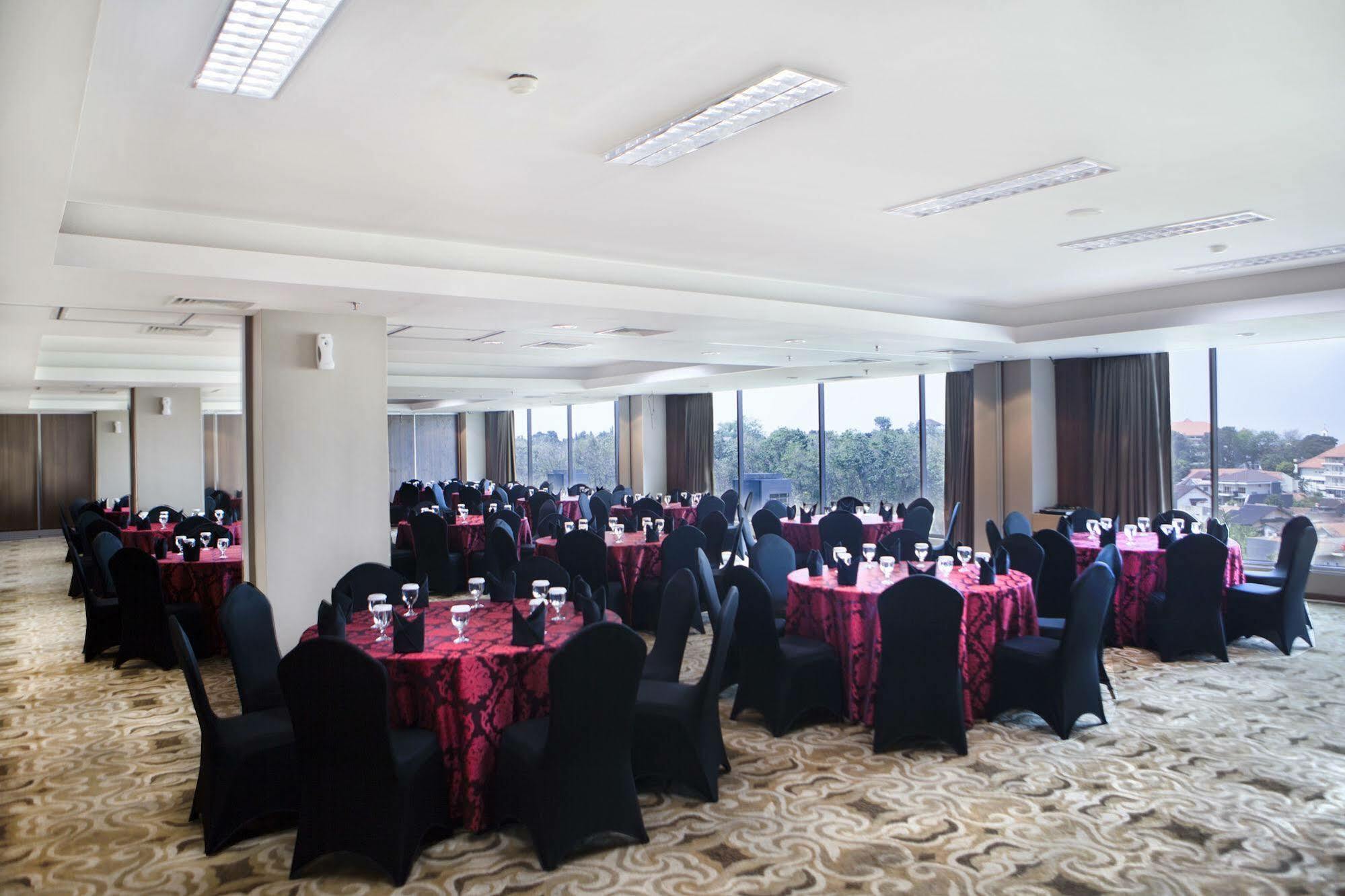 Hotel Grand Edge